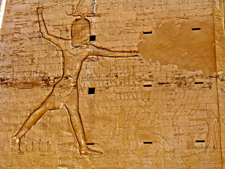 Alt Egipte 79 Egfú Hathor dominant presoners