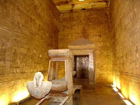 Alt Egipte 84 Egfú Santuari amb tabernacle