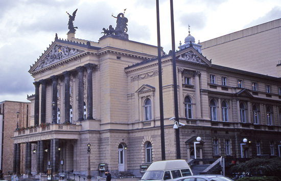 PRAGA 003 opera Nacional