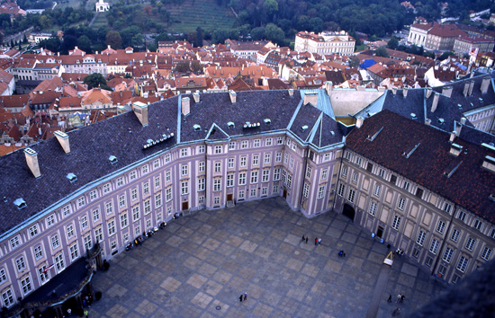 PRAGA 053 Pati del Palau Real