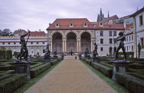 PRAGA 069 Jardins Vallens